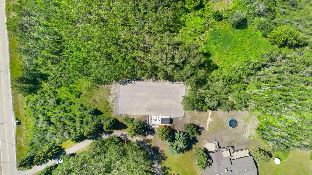 24020 Aspen Drive Rural Rocky View County AB T3R 1A5
