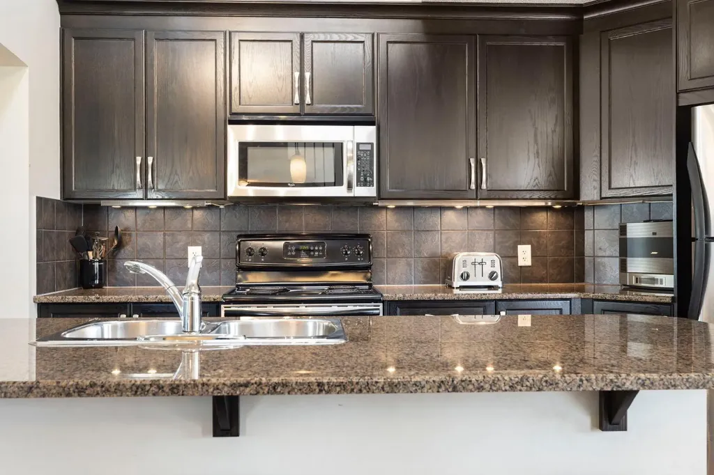 74 Auburn Bay Gardens SE Calgary AB T3M0K5