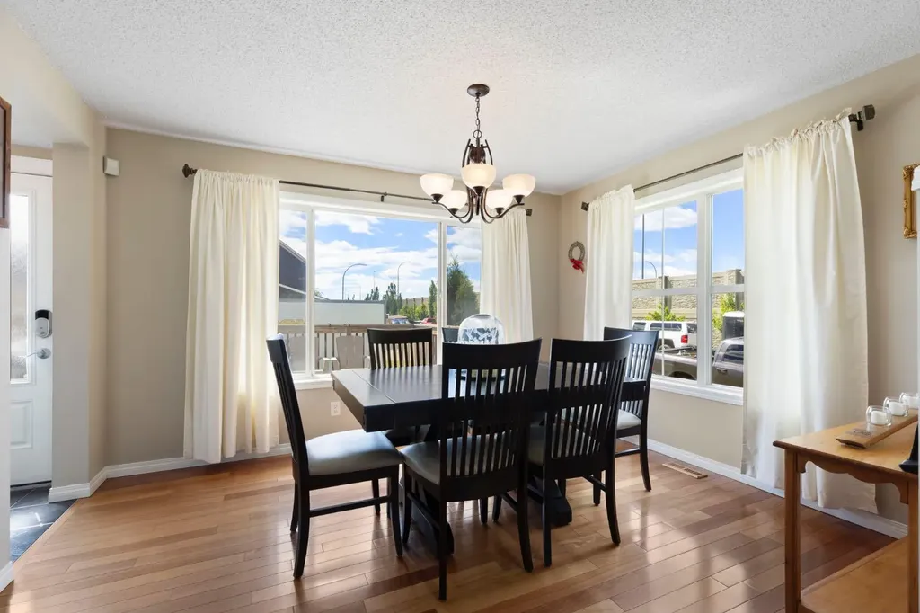 74 Auburn Bay Gardens SE Calgary AB T3M0K5