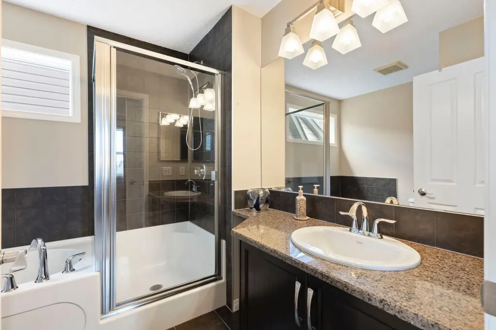 74 Auburn Bay Gardens SE Calgary AB T3M0K5