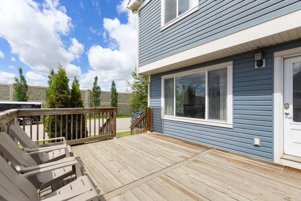 74 Auburn Bay Gardens SE Calgary AB T3M0K5