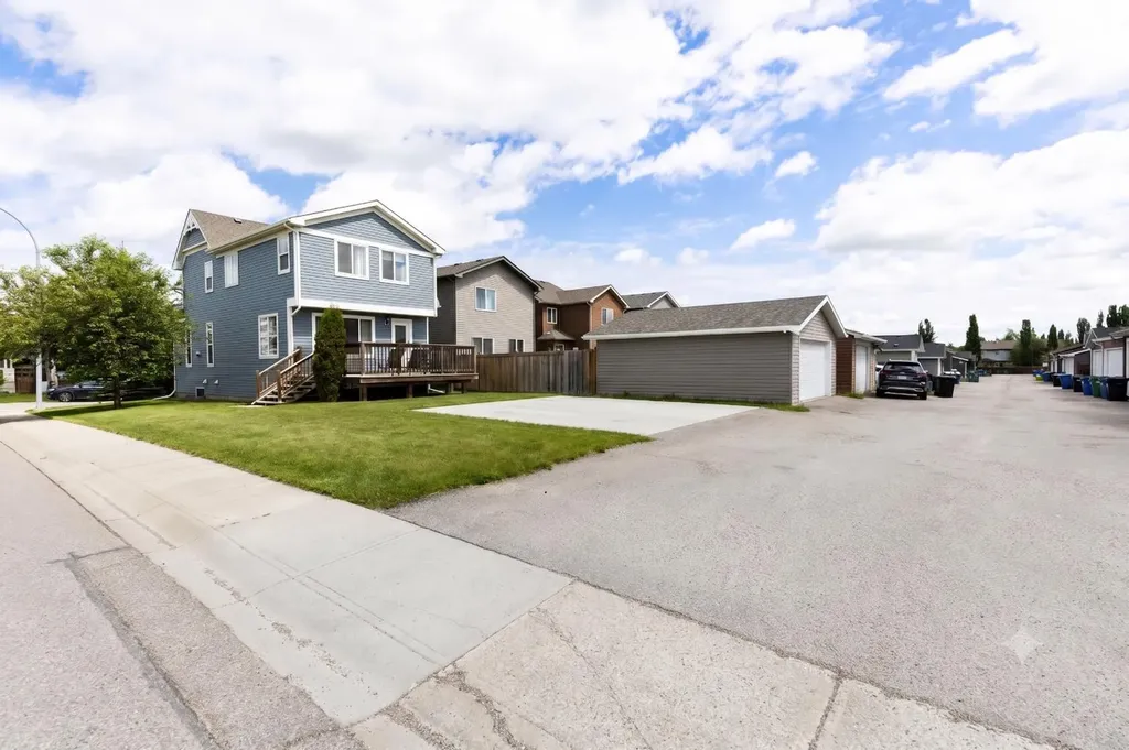 74 Auburn Bay Gardens SE Calgary AB T3M0K5