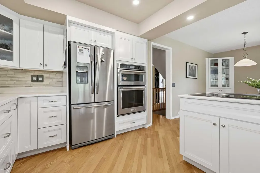 828 Douglas Woods Place SE Calgary AB t2z 2e9