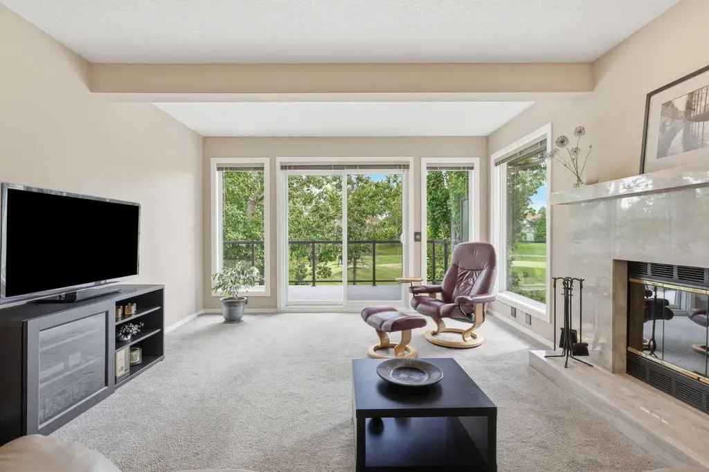 828 Douglas Woods Place SE Calgary AB t2z 2e9
