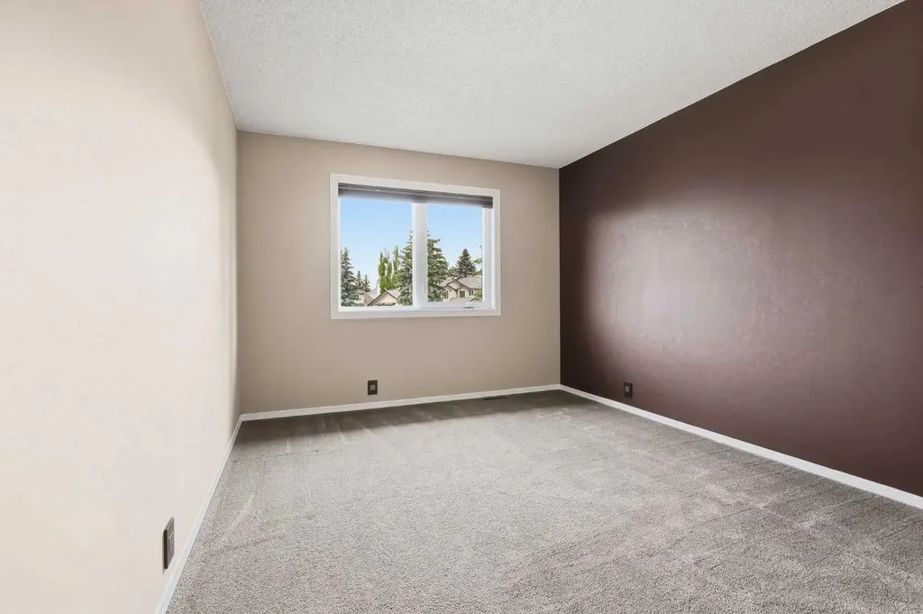 828 Douglas Woods Place SE Calgary AB t2z 2e9