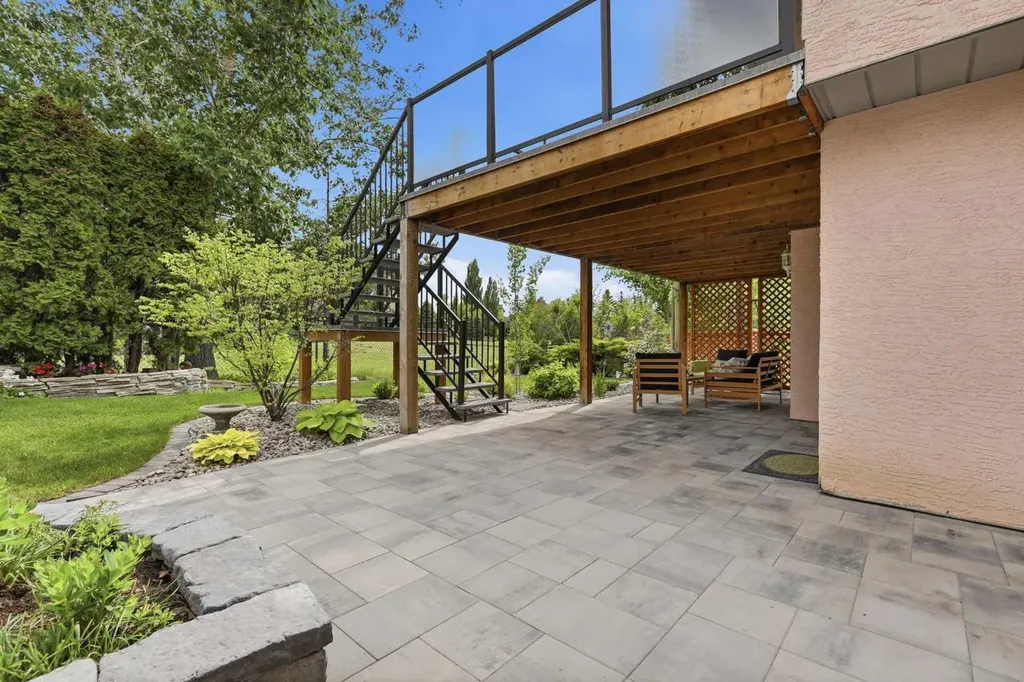 828 Douglas Woods Place SE Calgary AB t2z 2e9