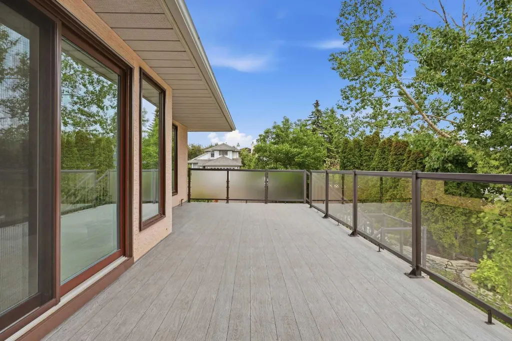 828 Douglas Woods Place SE Calgary AB t2z 2e9