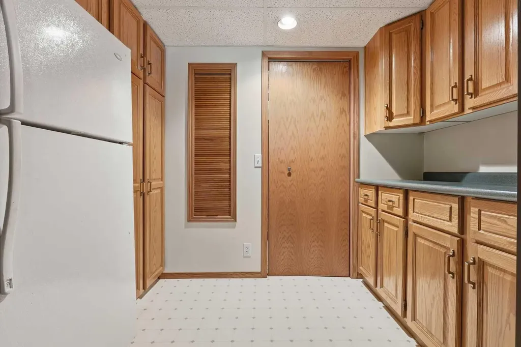 828 Douglas Woods Place SE Calgary AB t2z 2e9
