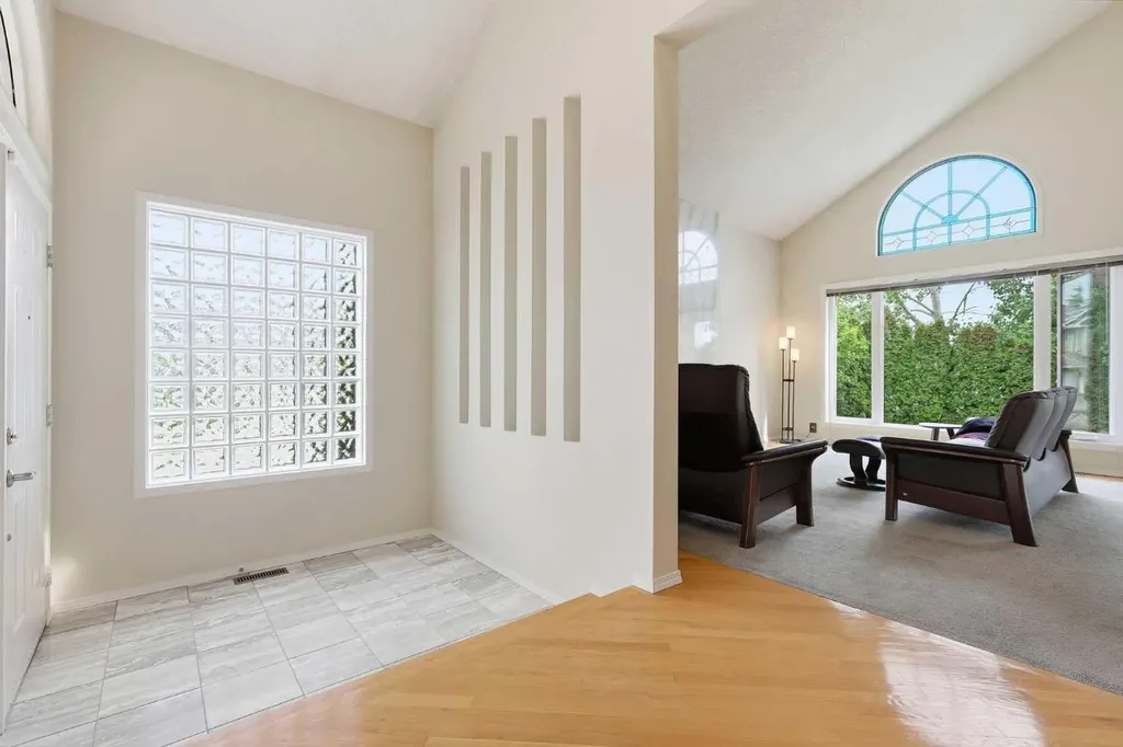 828 Douglas Woods Place SE Calgary AB t2z 2e9
