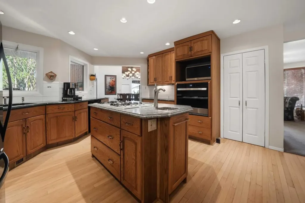 227 Piper Drive Red Deer AB T4P 1L5