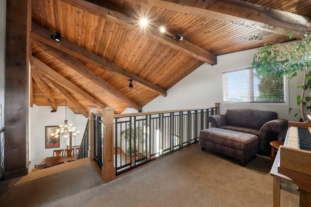 227 Piper Drive Red Deer AB T4P 1L5