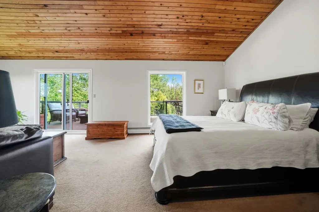 227 Piper Drive Red Deer AB T4P 1L5