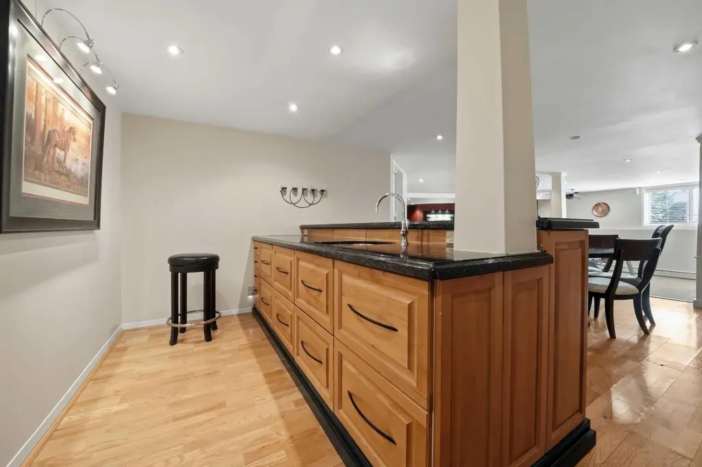 227 Piper Drive Red Deer AB T4P 1L5