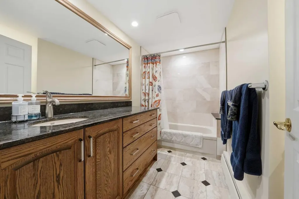 227 Piper Drive Red Deer AB T4P 1L5