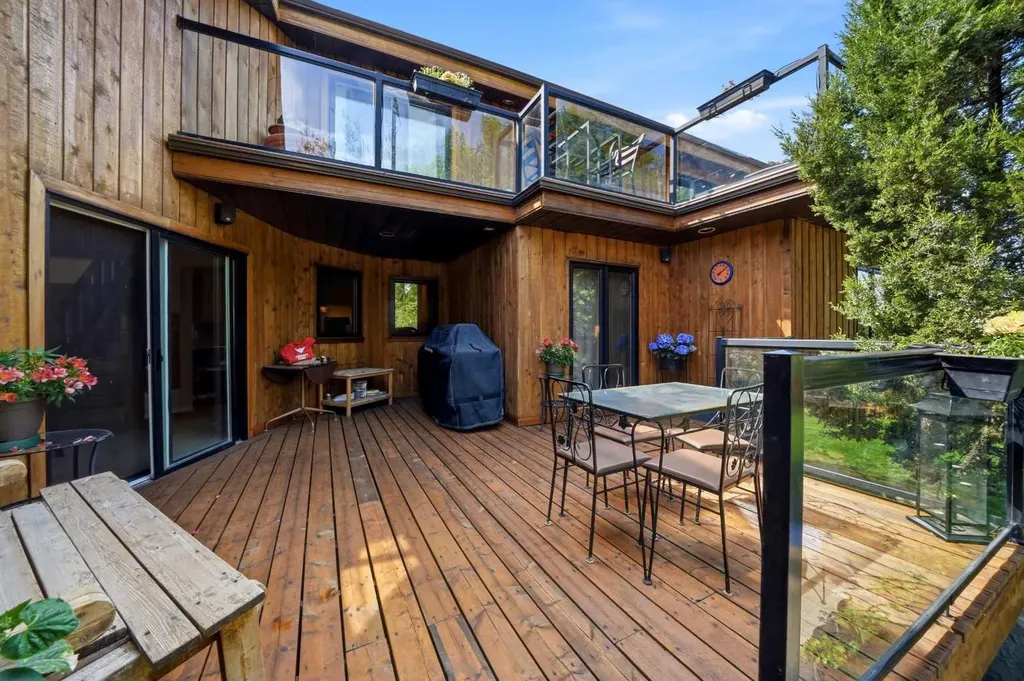 227 Piper Drive Red Deer AB T4P 1L5