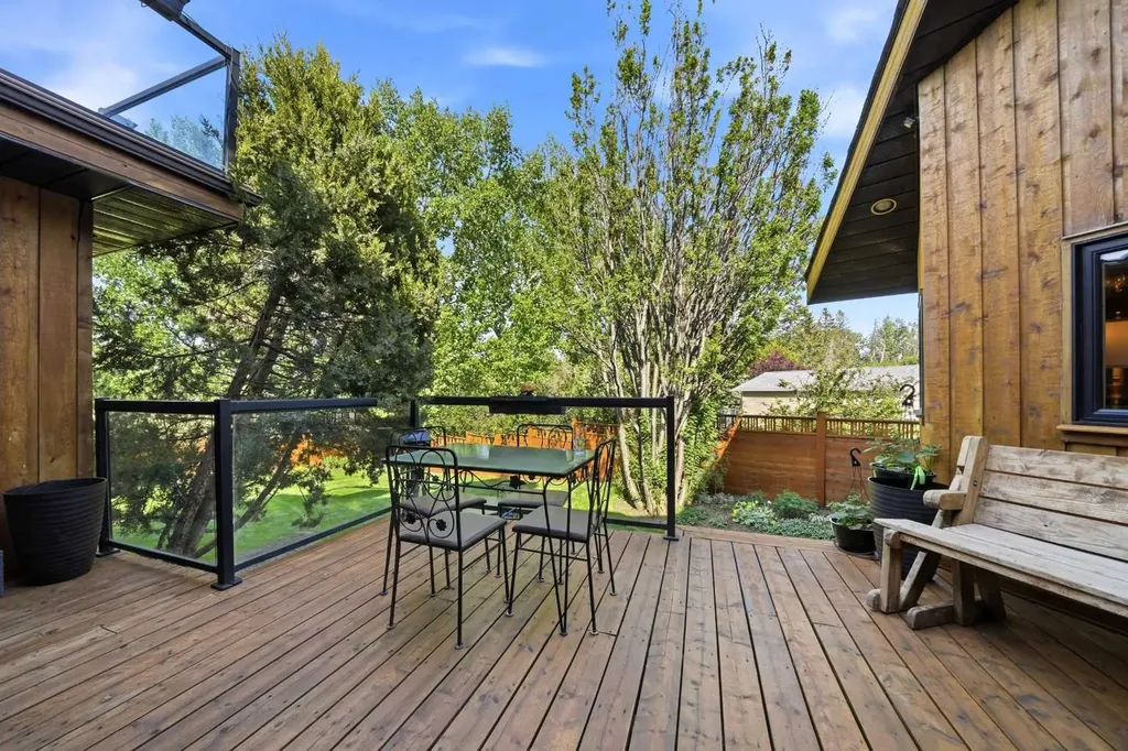 227 Piper Drive Red Deer AB T4P 1L5