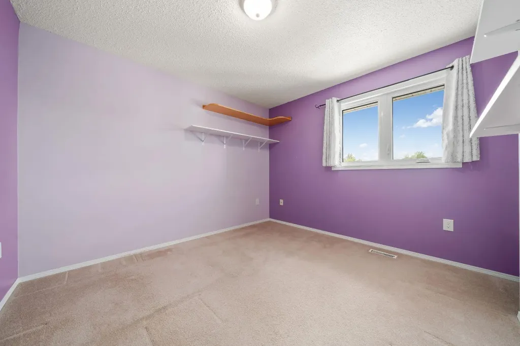 10 Rossmere Place SE Medicine Hat AB T1B2L6