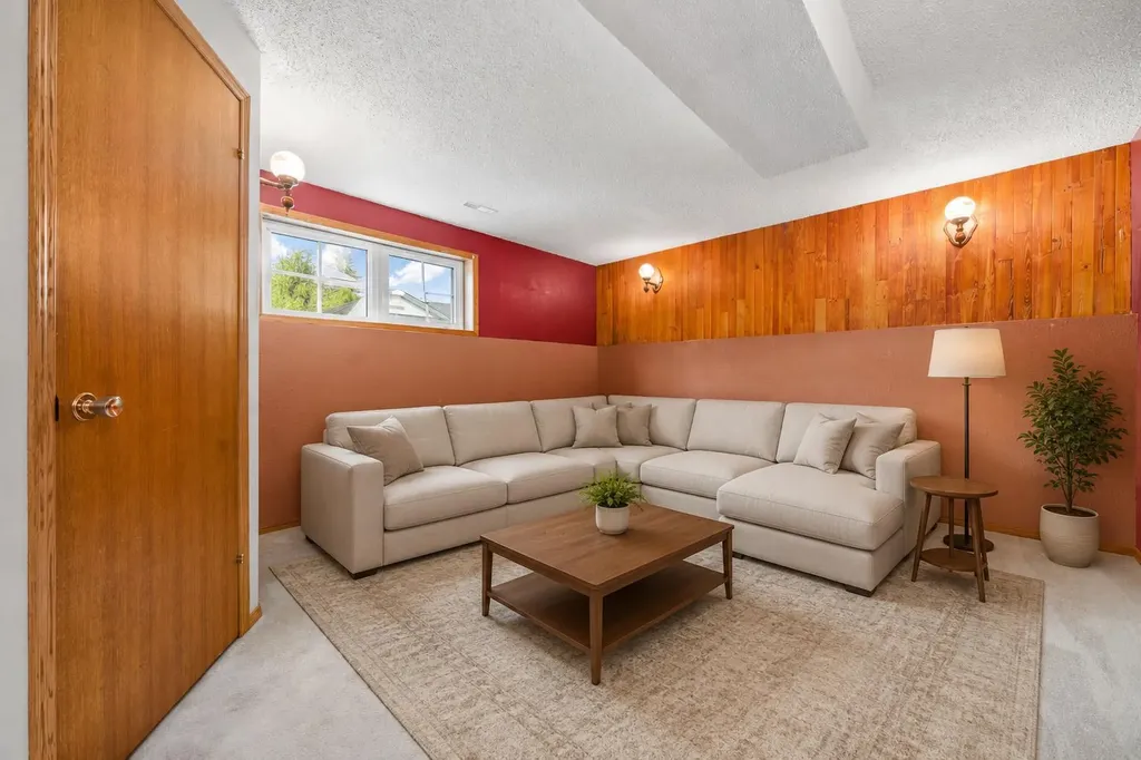 10 Rossmere Place SE Medicine Hat AB T1B2L6