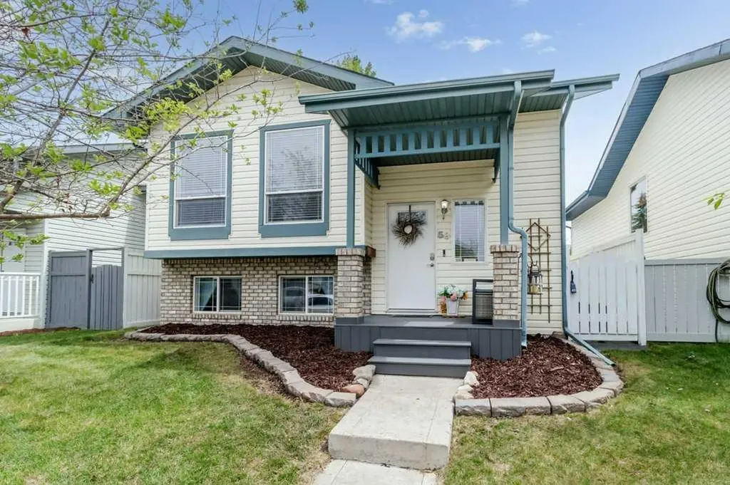 58 Drummond Close Red Deer AB T4R 3E2