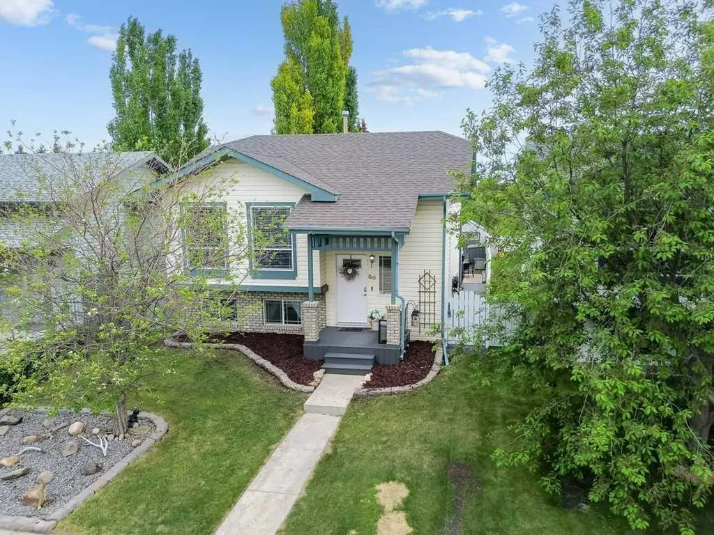 58 Drummond Close Red Deer AB T4R 3E2