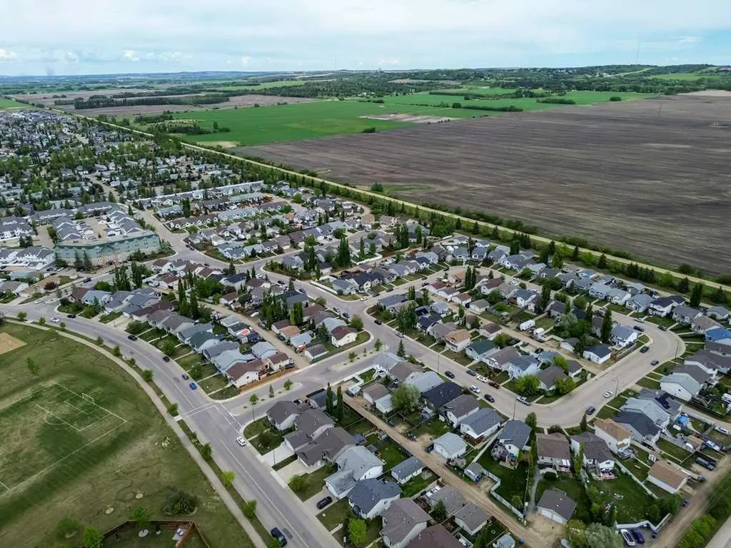 58 Drummond Close Red Deer AB T4R 3E2