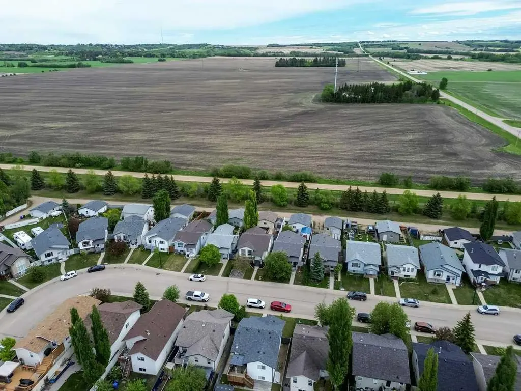 58 Drummond Close Red Deer AB T4R 3E2