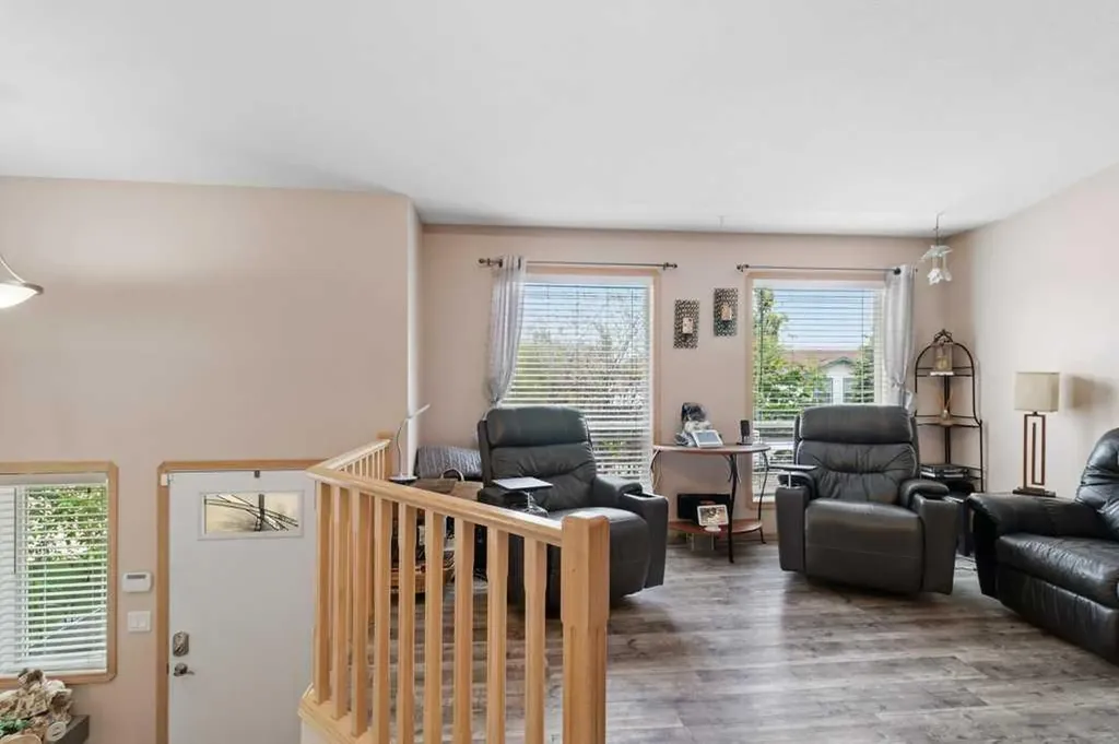 58 Drummond Close Red Deer AB T4R 3E2