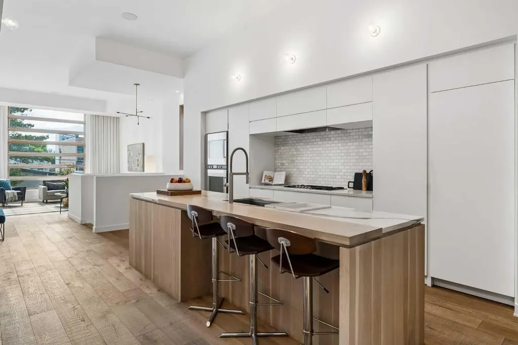 3830 1a Street SW Calgary AB T2S 1R5