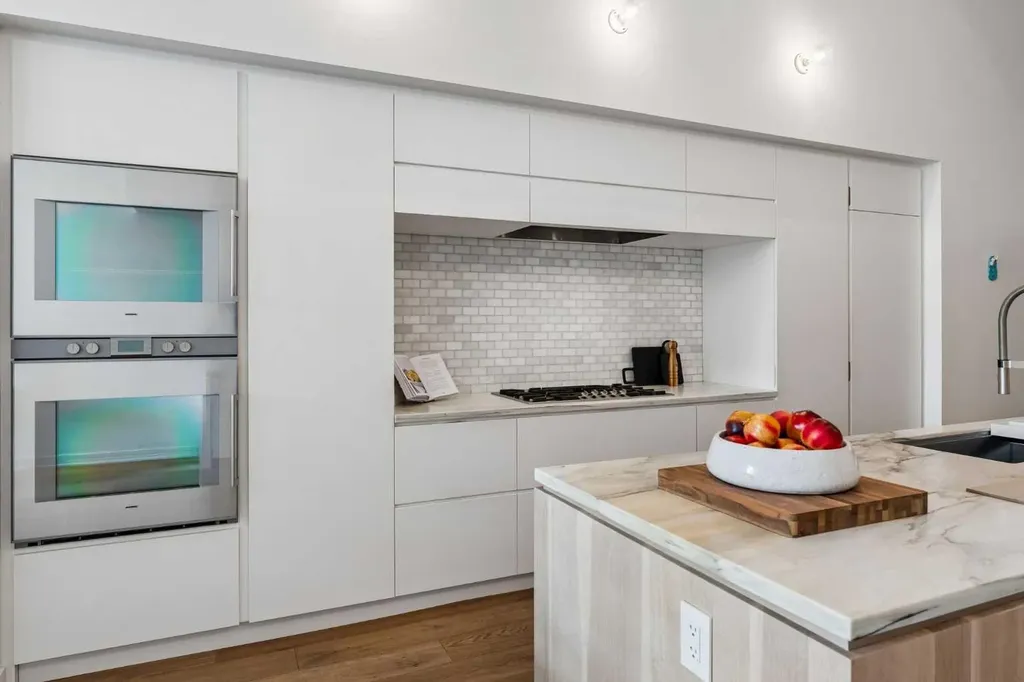 3830 1a Street SW Calgary AB T2S 1R5