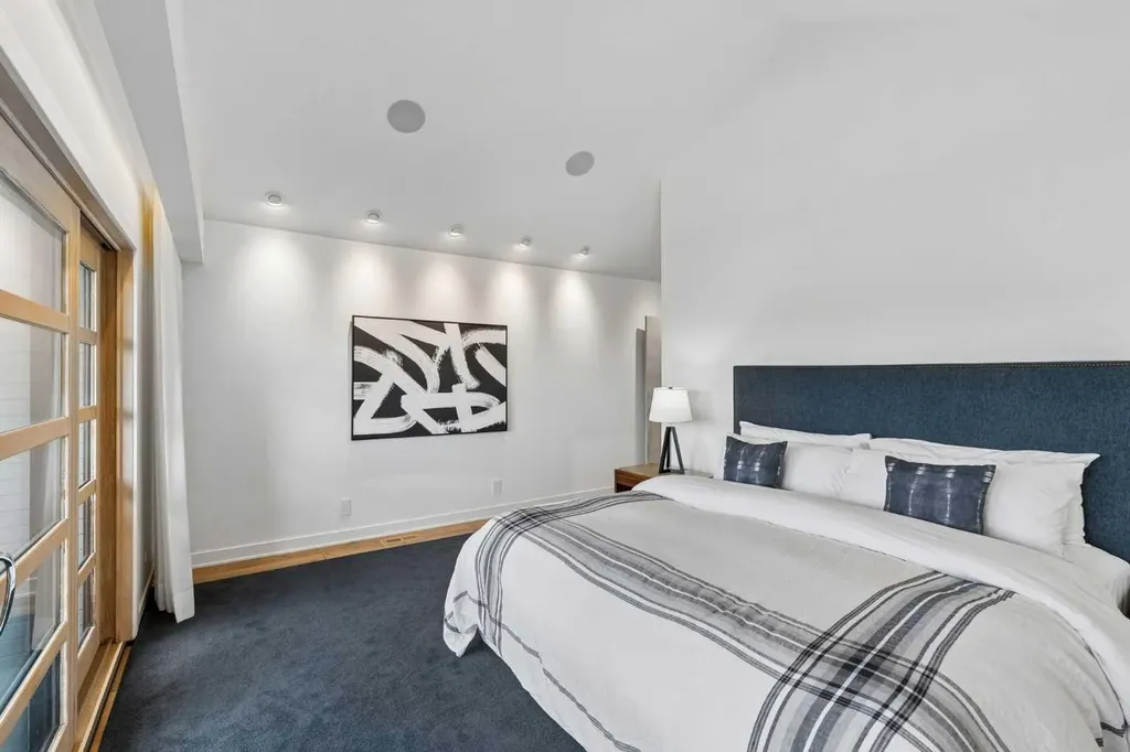 3830 1a Street SW Calgary AB T2S 1R5