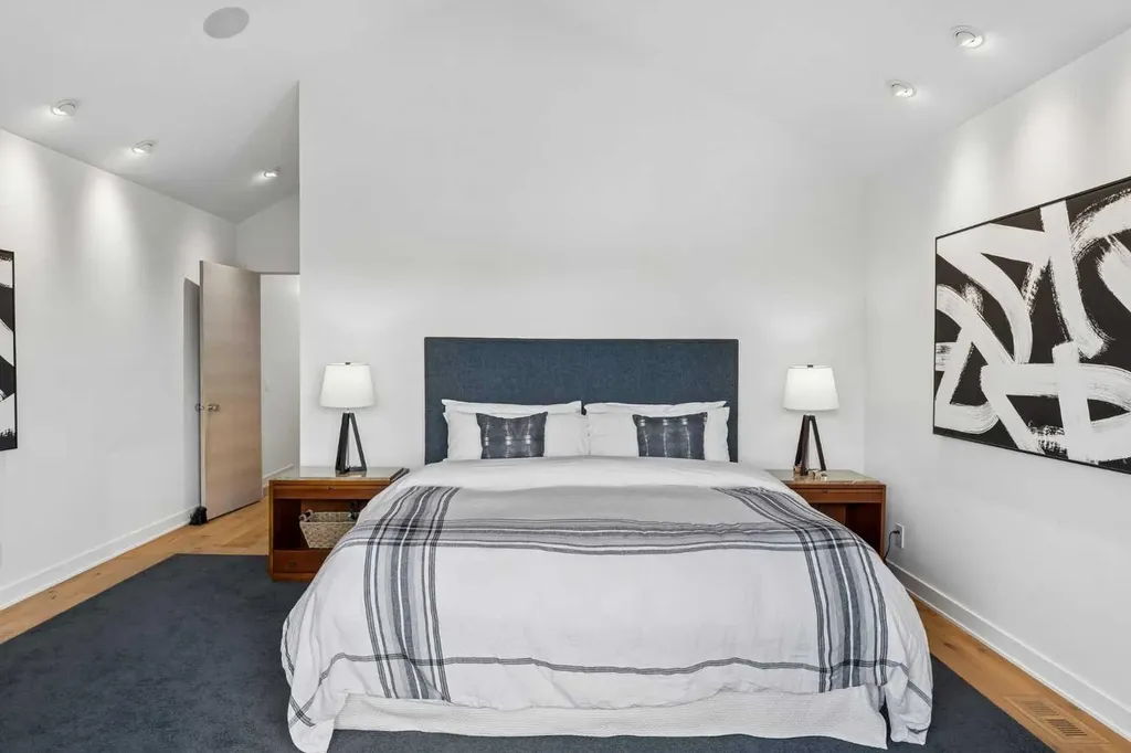 3830 1a Street SW Calgary AB T2S 1R5