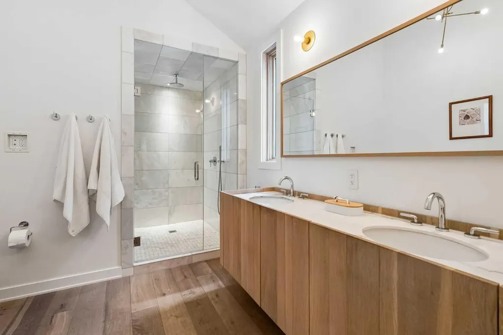 3830 1a Street SW Calgary AB T2S 1R5