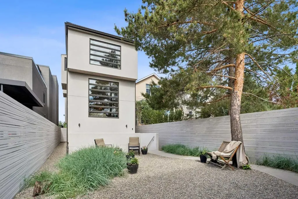 3830 1a Street SW Calgary AB T2S 1R5
