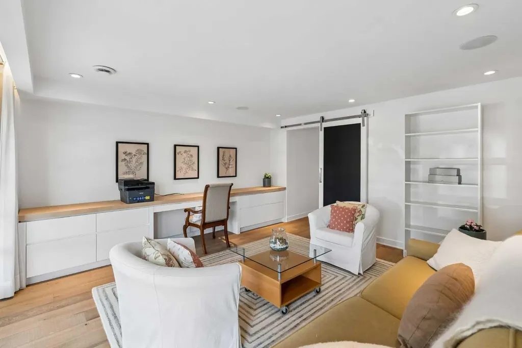 3830 1a Street SW Calgary AB T2S 1R5
