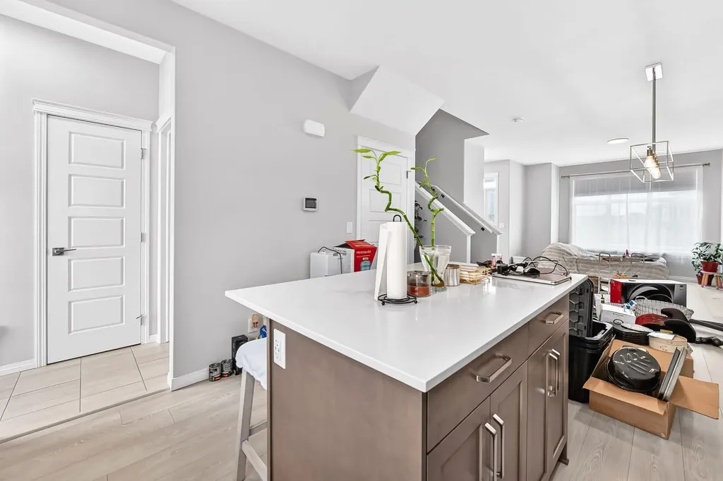 256 Belmont Boulevard SW Calgary AB T2X4W6