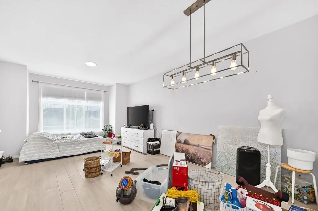 256 Belmont Boulevard SW Calgary AB T2X4W6