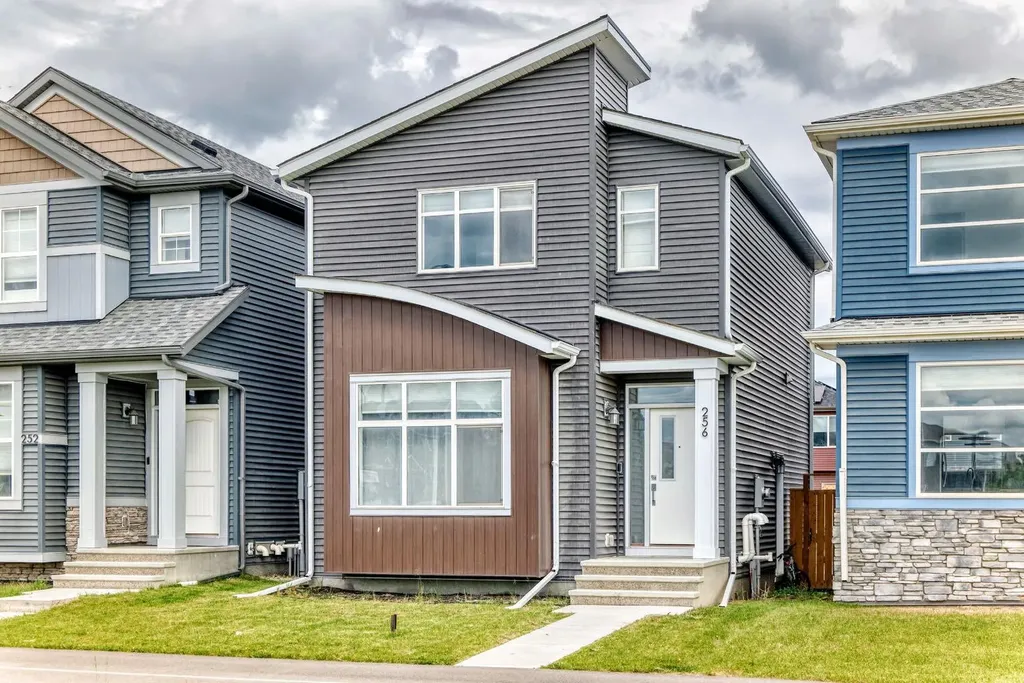 256 Belmont Boulevard SW Calgary AB T2X4W6