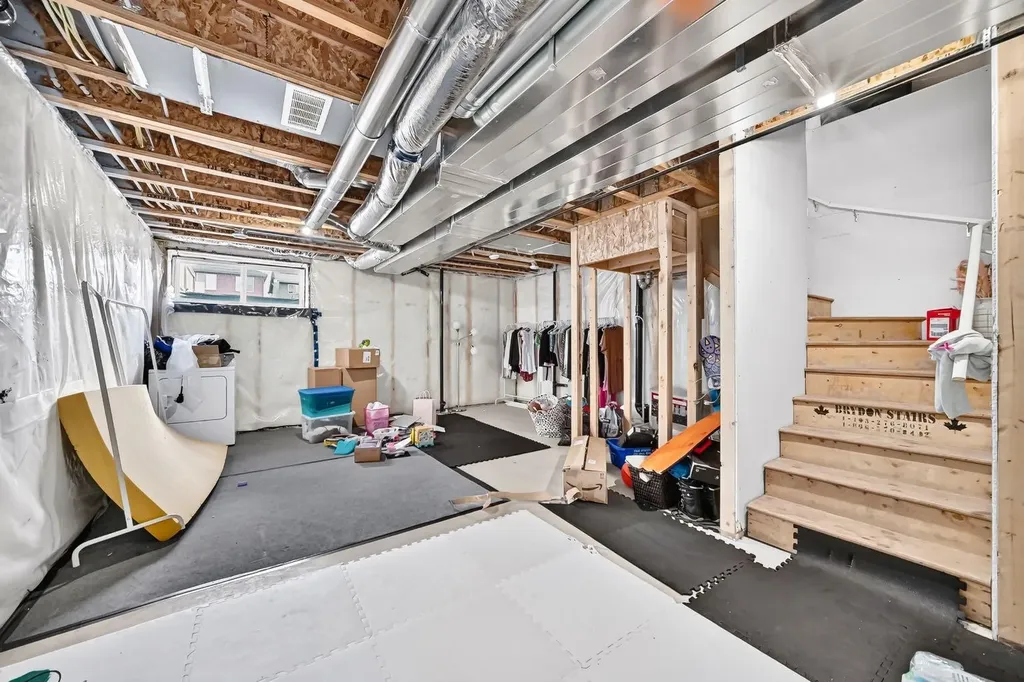 256 Belmont Boulevard SW Calgary AB T2X4W6