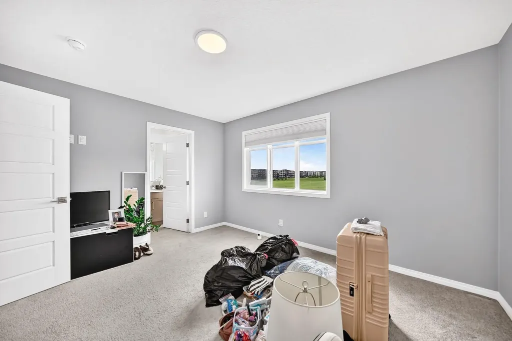 256 Belmont Boulevard SW Calgary AB T2X4W6