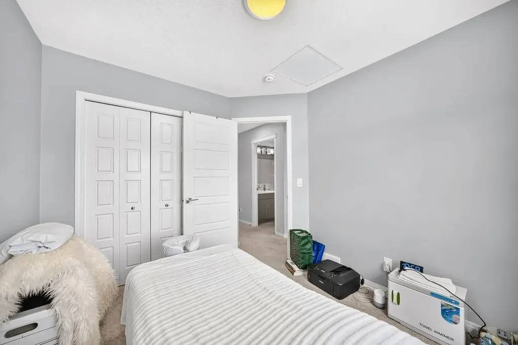 256 Belmont Boulevard SW Calgary AB T2X4W6