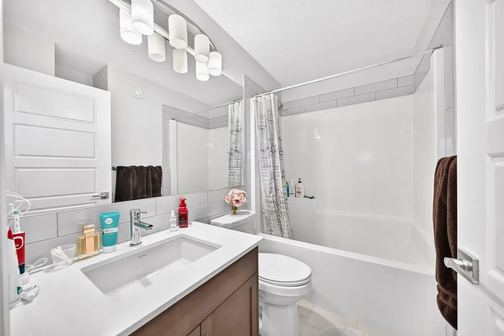 256 Belmont Boulevard SW Calgary AB T2X4W6