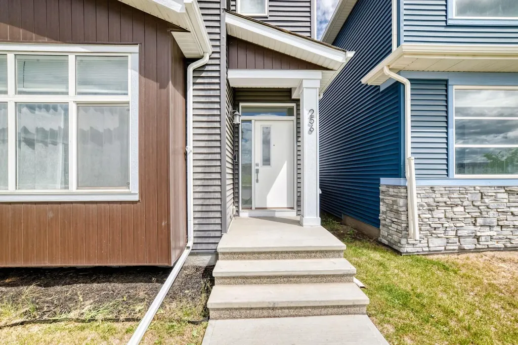 256 Belmont Boulevard SW Calgary AB T2X4W6