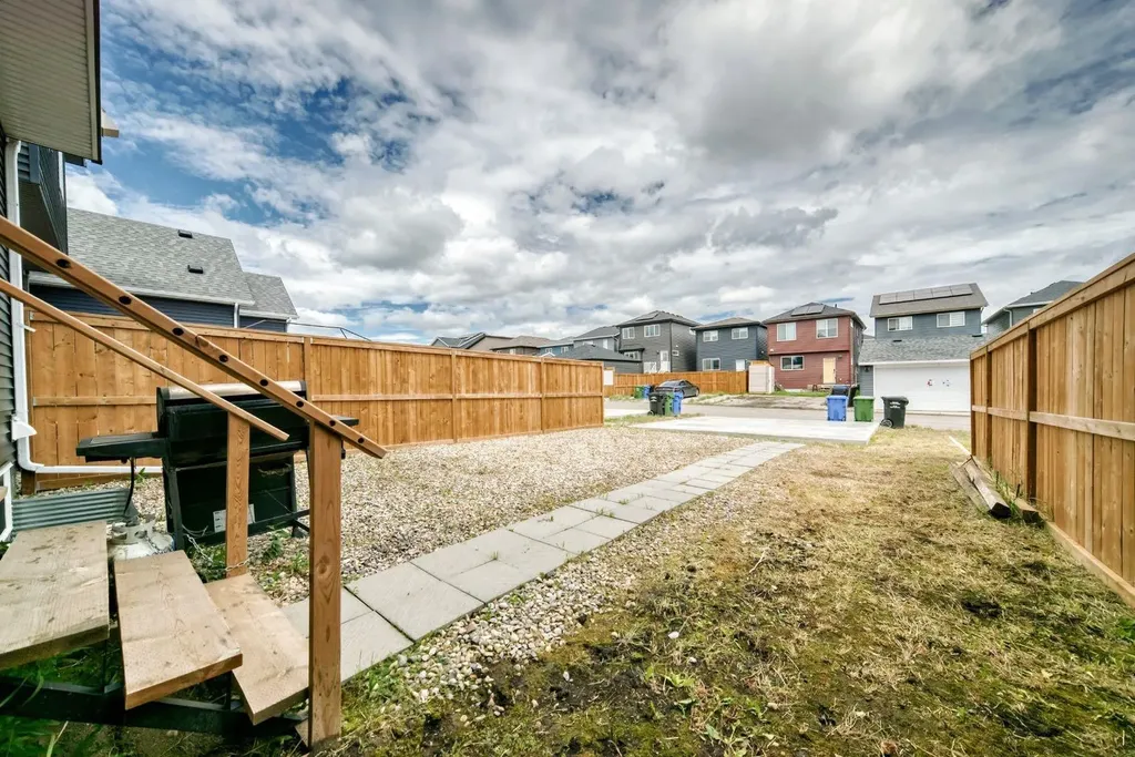 256 Belmont Boulevard SW Calgary AB T2X4W6