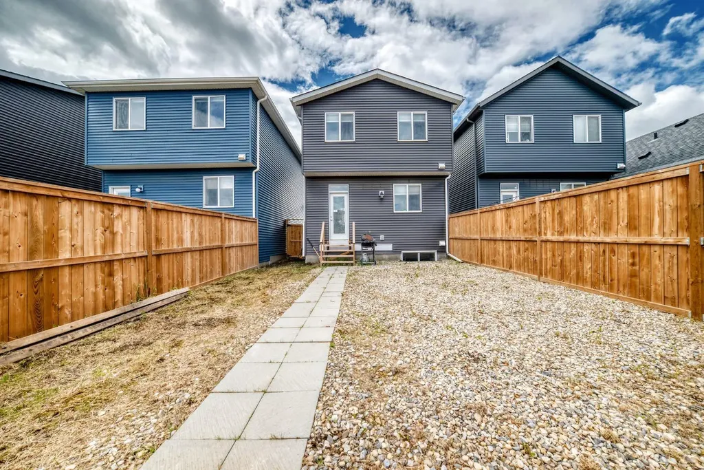 256 Belmont Boulevard SW Calgary AB T2X4W6