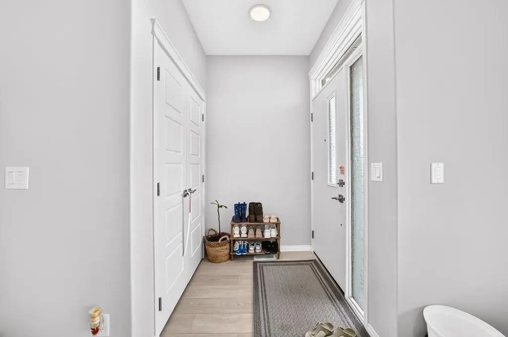 256 Belmont Boulevard SW Calgary AB T2X4W6