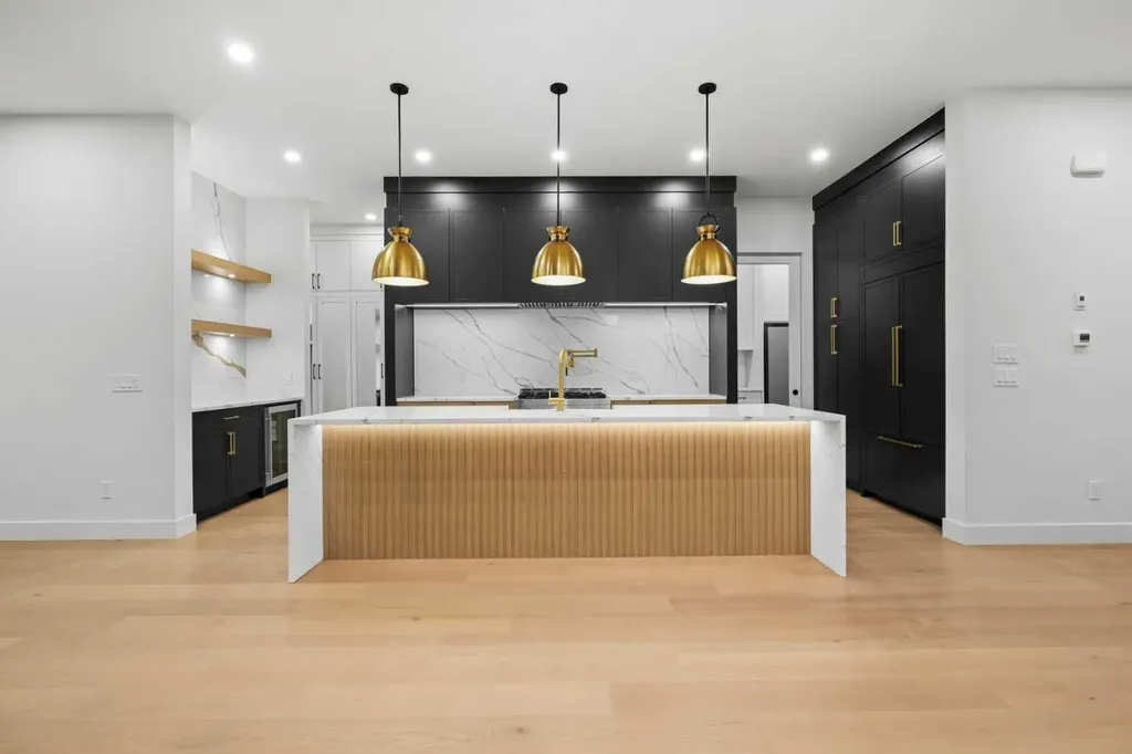 630 27 Avenue NE Calgary AB T2E 2A6