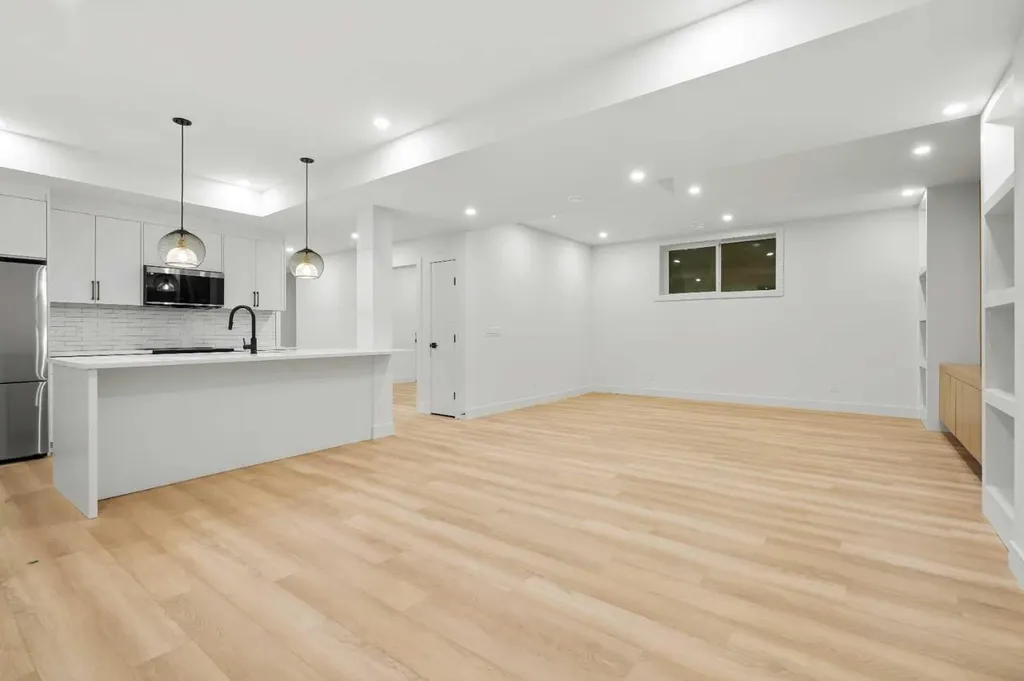 630 27 Avenue NE Calgary AB T2E 2A6