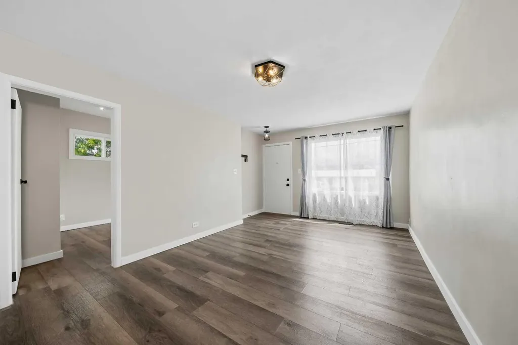 3807 1 Street NE Calgary AB T2E 3E1
