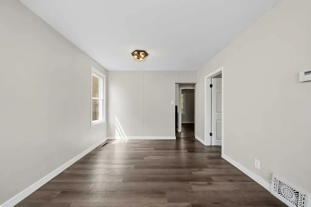3807 1 Street NE Calgary AB T2E 3E1