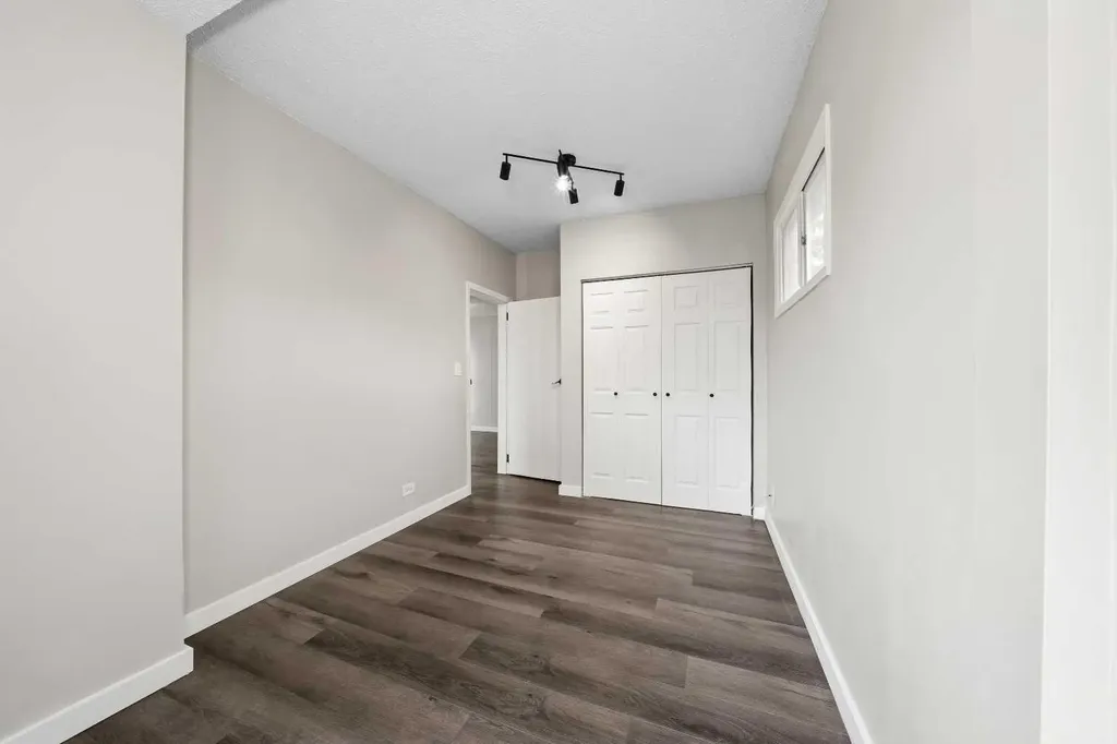 3807 1 Street NE Calgary AB T2E 3E1